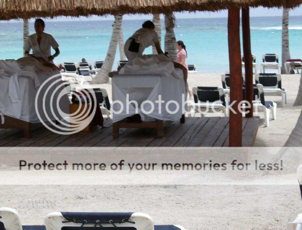 MassageonBeach.jpg Massage on beach? image by cosborn2008